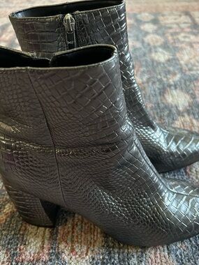Women's silver  Croc-Embossed Ankle Boots - Stylish Block Heel